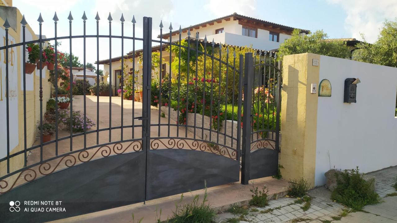 Bed and Breakfast I Giganti Riola Sardo Exterior foto